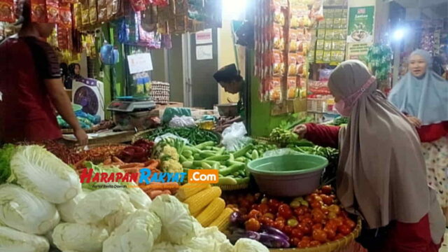 Kebutuhan-Pokok-di-Pasar-Banjar-Naik.jpg