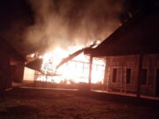 Kobaran Api Hanguskan Dua Rumah di Kawali Ciamis, Diduga Ini Penyebabnya Kobaran-Api-Hanguskan-Dua-Rumah-di-Kawali-Ciamis.jpg