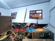 Tebing Longsor di Langkaplancar Pangandaran Jebol Bangunan Sekolah Diniyah Longsor.jpg