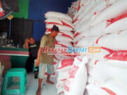 Makin Tak Terkendali, Harga Kedelai Impor di Pasar Banjar Tembus Rp 17 Ribu Makin-Tak-Terkendali-Harga-Kedelai-Impor-di-Pasar-Banjar-Tembus-Rp-17-Ribu.jpg