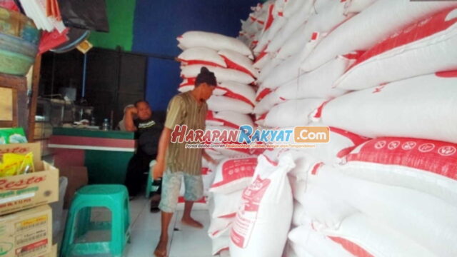 Makin-Tak-Terkendali-Harga-Kedelai-Impor-di-Pasar-Banjar-Tembus-Rp-17-Ribu.jpg