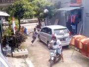 Tak Ada Kapoknya! Sempat Kepergok Emak-emak Komplek di Bekasi, Maling Motor Beraksi di Tempat Lain Sempat-Kepergok-Emak-emak-Kompleks-Bekasi-Maling-Motor-Beraksi-di-Tempat-Lain.jpg