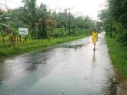 Sistem Drainase Tak Berfungsi, Jalan Raya Parigi-Cintaratu Pangandaran Banjir Cileuncang Sistem-Drainase-Tak-Berfungsi-Jalan-Raya-Parigi-Cintaratu-Pangandaran-Banjir-Cileuncang.jpg