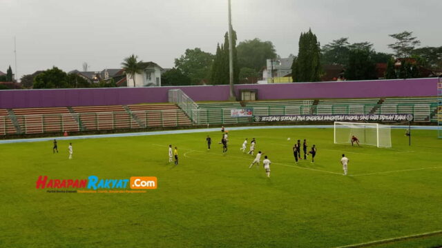 Tim-Sepak-Bola-Ciamis-vs-Kota-Tasikmalaya.jpg