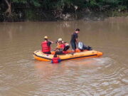 BPBD Kota Banjar Akan Lakukan Pencarian Korban Diduga Loncat ke Sungai BPBD-Kota-Banjar-Akan-Lakukan-Pencarian-Korban-Diduga-Loncat-ke-Sungai.jpg