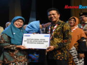 Tekan Inflasi Daerah, Pemkab Bandung Salurkan Bantuan Rp 43 Miliar Bupati-Bandung-Bantuan-Modal.jpeg