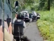 Detik-detik KKB Menyerang Rombongan Polisi, 1 Warga Tewas 3 Mobil Dibakar Detik-detik-KKB-Menyerang-Rombongan-Polisi-1-Orang-Warga-Tewas.jpg