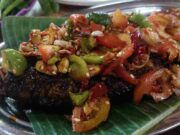Cibiuk, Legenda Sambal dan Gurame Bakar Pledoy yang Bikin Lidah Bergoyang IMG_20221229_232050_j7p3HdUQ7j_3zzoLSCb2F.jpeg