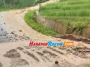 Kondisi Jalan Raya Bojongkondang di Pangandaran Seperti Sungai Berlumpur Jalan-Rusak-1.jpg
