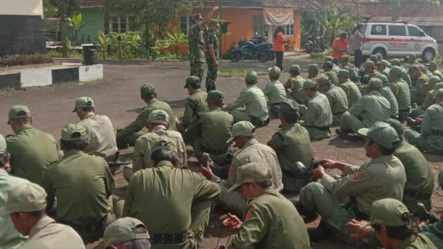 Linmas-di-Manonjaya-Tasikmalaya.jpeg