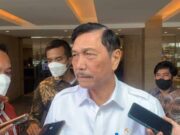 Luhut Minta KPK Tak Sering OTT, ICW: Tak Senang KPK Berantas Korupsi? Luhut-Minta-KPK-Tak-Sering-OTT-ICW-Tak-Senang-KPK-Berantas-Korupsi.jpg