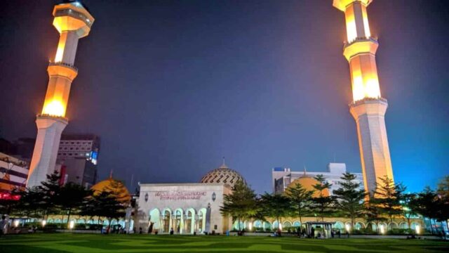 Masjid-Raya-Bandung.jpg