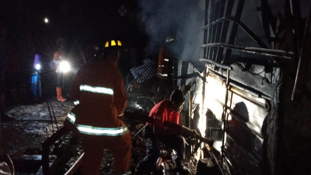 Pabrik-pengeringan-kopra-di-Kota-Banjar-terbakar.jpg