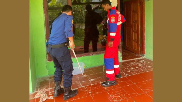 Panik-Ular-Kobra-Masuk-Rumah-Petugas-Damkar-Banjarsari-Ciamis-Turun-Tangan.jpg