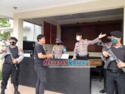 Pasca Bom Polsek Astana Anyar, Datang ke Polres Banjar Wajib Isi Aplikasi Buku Tamu Pasca-Bom-Polsek-Astana-Anyar-Datang-ke-Polres-Banjar-Wajib-Isi-Aplikasi-Buku-Tamu.jpg