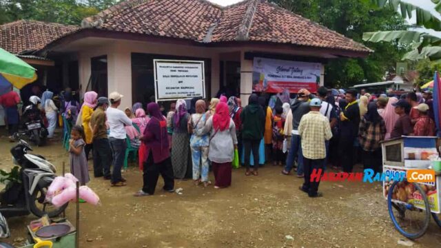 Pembagian-Bansos-Serentak.jpg