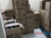 Satpol PP dan Polres Garut Geledah Rumah Berisi Ratusan Dus Miras, Diduga Pasokan Malam Tahun Baru Ribuan-Dus-Miras-Impor-Penuhi-Seisi-Rumah-di-Garut.jpg
