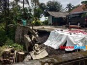 Sayap Jembatan Ciwadori Ciamis Ambruk, Saluran Air Lumpuh Total Sayap-jembatan.jpg