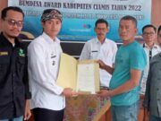 Pelaku UMKM di Desa Bangbayang Ciamis Terima Sertifikat Halal Secara Gratis UMKM.jpg