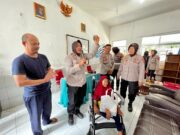 Kapolres Subang AKBP Sumarni Berbagi Kebahagiaan Bersama Siswa SLBN Trituna IMG-20230111-WA0065.jpg