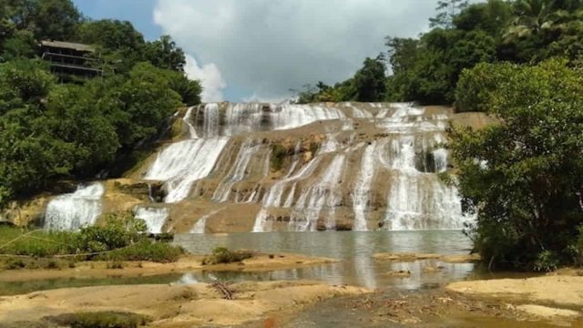 Objek-Wisata-Curug-Dengdeng-Tasikmalaya.jpeg