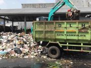 Pemkot Tasikmalaya Sebut, Sampah Menumpuk di TPS Pasar Lama Akibat Kurangnya Armada Truk Pemkot-Tasikmalaya-Sebut-Sampah-Menumpuk-di-TPS-Pasar-Lama-Akibat-Kurangnya-Armada-Truk.jpg