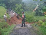 Ruas Jalan di Desa Mekarbuana Ciamis Alami Longsor, Warga Tak Bisa Beraktivitas Ruas-Jalan-di-Desa-Mekarbuana-Ciamis-Alami-Longsor.jpeg
