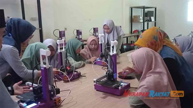 Tingkatkan-Kreativitas-dan-Keterampilan-Warga-Belajar-PKBM-Hidayah-Galuh-Ciamis-Gelar-Pelatihan-3D-Printing.jpg