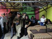 4 Warung Remang-remang di Pangandaran Kena Razia, 20 PSK Diamankan 4-Warung-Remang-remang-di-Pangandaran-Kena-Razia-20-PSK-Diamankan.jpg