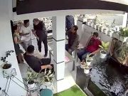 Terekam CCTV, 5 Orang Hendak Ambil Paksa Mobil Sitaan Secara Arogan di Tasikmalaya 5-Orang-Hendak-Ambil-Paksa-Mobil-Sitaan-Secara-Arogan-di-Tasikmalaya.jpg