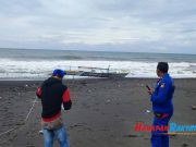 8 Hari Nelayan Banten Terombang-ambing di Laut Tasikmalaya 8-Hari-Nelayan-Banten-Terombang-ambing-di-Laut-Tasikmalaya.jpg