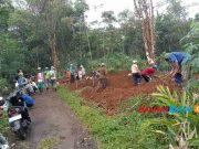 Warga Ciamis Kompak Buka Lahan untuk Relokasi 6 Keluarga Korban Longsor Buka-Lahan.jpg