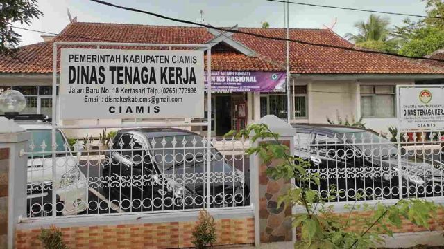 Disnaker-Ciamis-Imbau-Warga-yang-Akan-Jadi-Pekerja-Migran-Lewat-Jalur-Resmi.jpeg