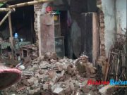 Hujan Deras, Dinding Rumah Warga Ciherang Ciamis Ambruk Hujan-Deras-Dinding-Rumah-Warga-Ciherang-Ciamis-Ambruk.jpg