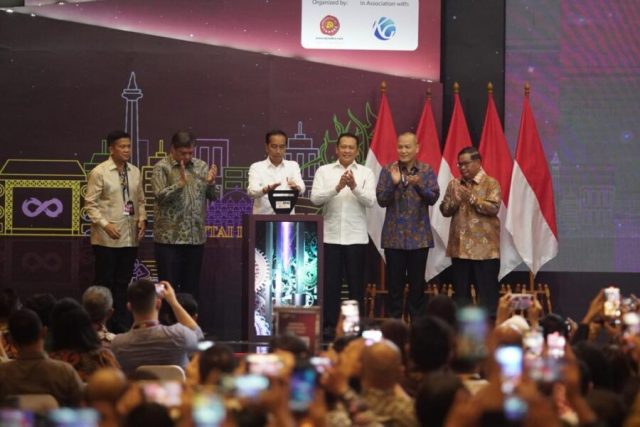 Jokowi-IIMS2023-scaled.jpeg