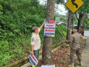 Langgar Aturan Pemasangan, Bapenda dan Satpol PP Ciamis Tertibkan Reklame Langgar-Aturan-Pemasangan-Bapenda-dan-Satpol-PP-Ciamis-Tertibkan-Reklame.jpg