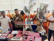 Polres Garut Tangkap Pemuda Tanam Ganja dalam Pot di Rumah Polres-Garut-Tangkap-Pemuda-Tanam-Ganja-dalam-Pot-di-Rumah.jpg