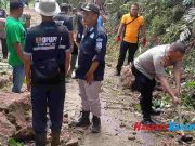 Sempat Tertimbun Longsor, Jalan Penghubung di Cidolog Ciamis Kini Bisa Dilalui Lagi Sempat-Tertimbun-Longsor-Jalan-Penghubung-di-Cidolog-Ciamis-Kini-Bisa-Dilalui-Lagi.jpg