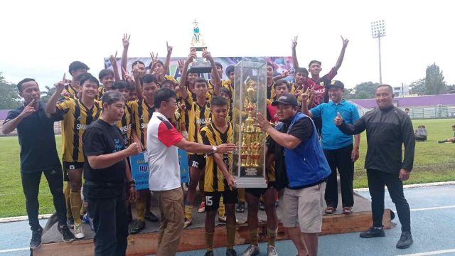 Tim-Sepak-Bola-SMAN-1-Ciamis-Berhasil-Jadi-Juara-Tut-Wuri-Handayani-Cup.jpg