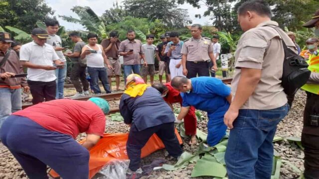 lansia-tertemper-kereta-api-di-bekasi.jpg