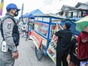 PKL Masjid Al Jabbar Mencapai Ratusan, Satpol PP Jawa Barat Lakukan Penertiban lapak-pkl-masjid-al-jabbar.jpeg