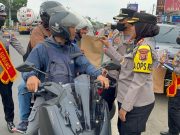 Launching Operasi Keselamatan Lodaya 2023, Kapolres Berikan Hadiah Pengendara yang Tertib Berlalulintas polres-subang.jpg