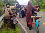 Seorang Perempuan di Ciamis Terkapar di Tengah Jalan, Korban Tabrak Lari terkapar-di-jalan.jpg