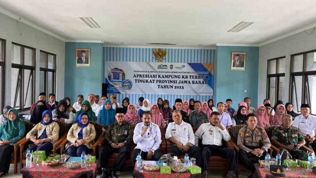 Ikuti-Penilaian-Tahap-2-Pemkab-Ciamis-Berharap-Kampung-KB-Kembang-Mulya-Lolos-dan-Jadi-Juara.jpeg