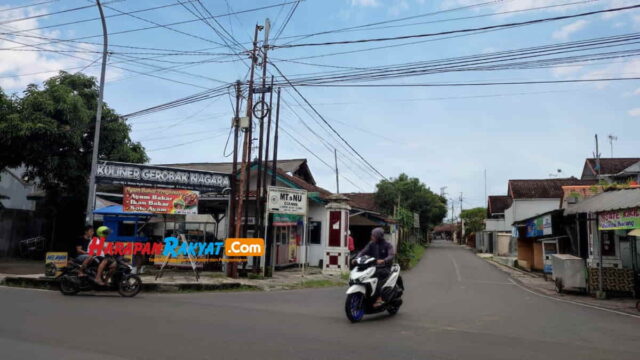 Kabel-Internet-di-Ciamis-Semrawut.jpg