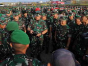 Pangdam I/BB Dampingi Panglima TNI Berangkatkan 900 Prajurit ke Papua Pangdam-I-BB-Dampingi-Panglima-TNI-Berangkatkan-900-Prajurit-ke-Papua.jpeg