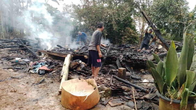 Rumah-nenek-di-Panawangan.jpg