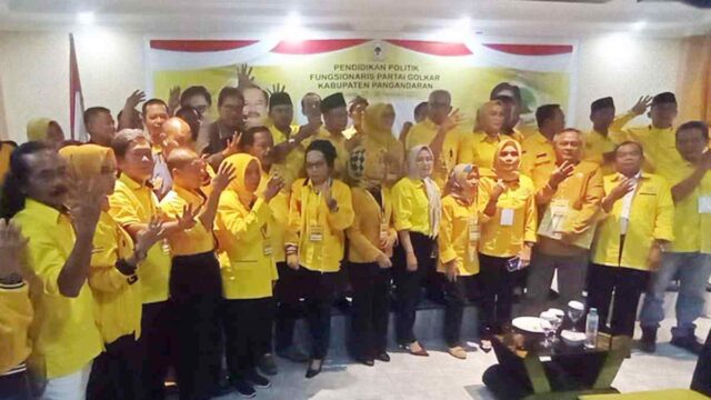 Saat-di-Pangandaran-Agun-Tegaskan-Golkar-Calonkan-Airlangga-Hartarto-Maju-di-Pilpres.jpeg