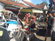 Tabrakan Ambulans Vs Truk di Pangandaran, Seorang Dokter Meninggal Dunia Tabrakan-Ambulans-vs-Truk.jpg