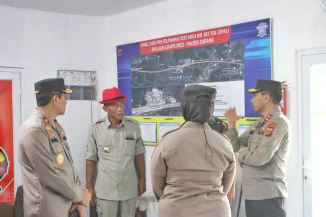 Dampingi Kapolda Jabar, Bupati Subang Tinjau Kesiapan Pos Pemantauan Lalu Lintas Rest Area Cipali Km 86 A dan 102 A